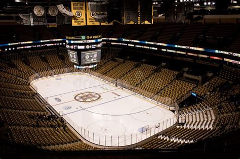 boston bruins stadium capacity